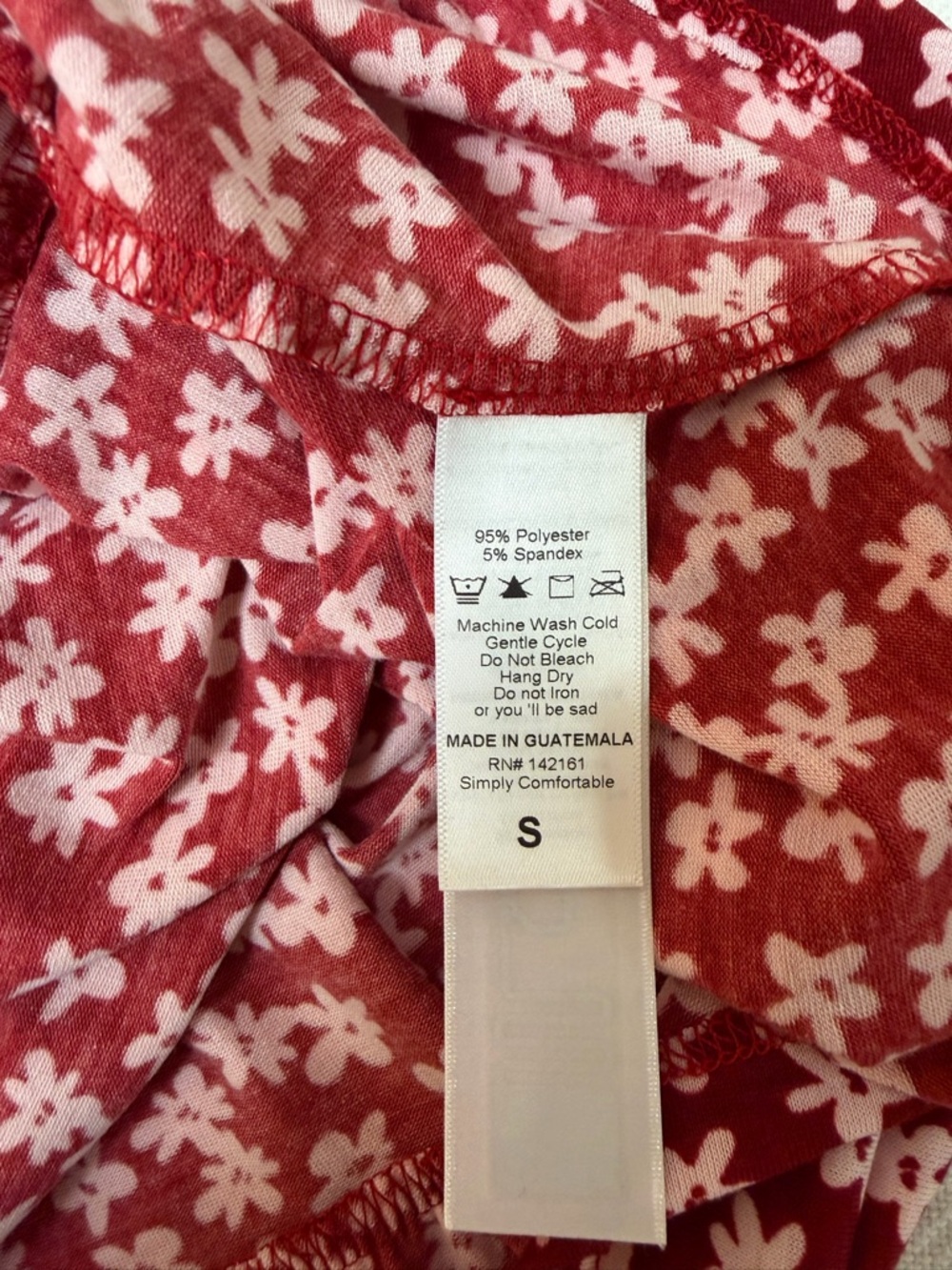 4/$20 LuLaRoe Red Floral Amanda Dress - Picture 6 of 6